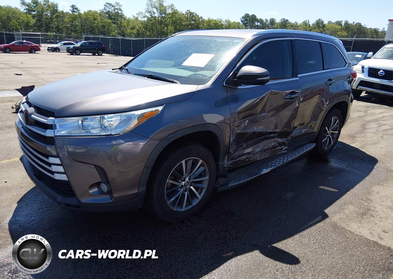 2019 Toyota Highlander Xle VIN:5TDKZRFH5KS561245 - 2