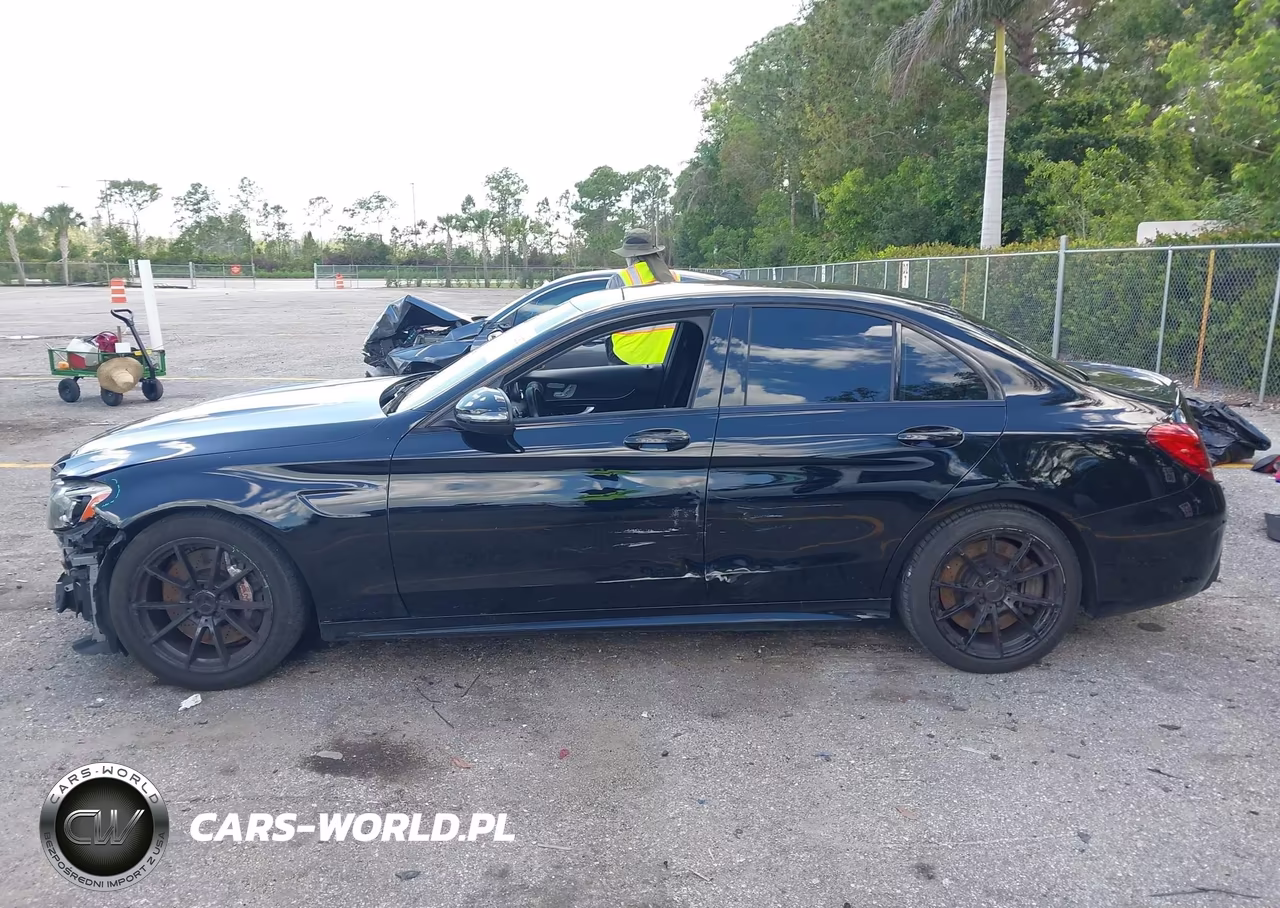 2017 Mercedes-Benz Amg C 63 VIN:55SWF8GBXHU216416 - 14