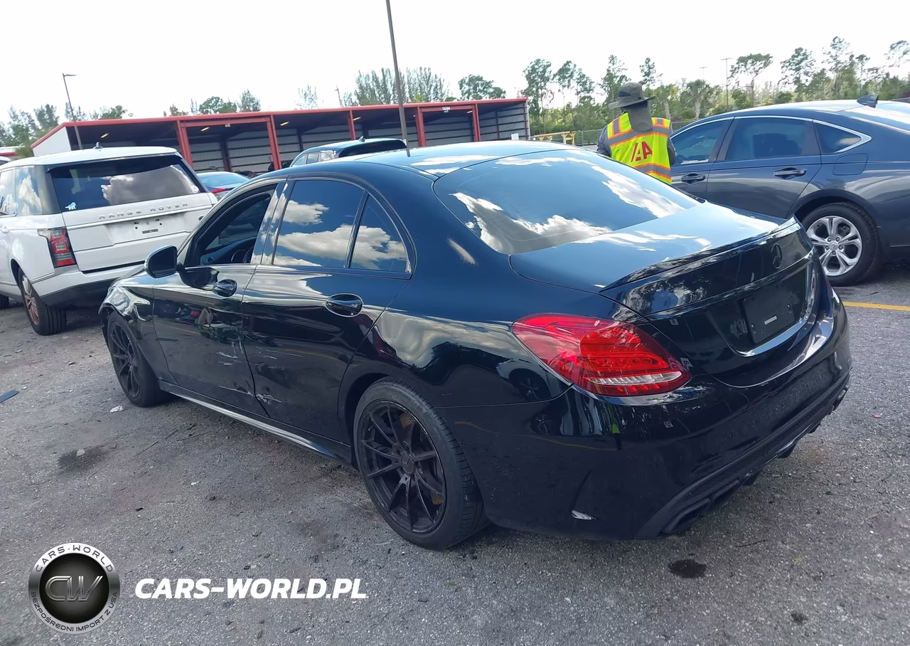 2017 Mercedes-Benz Amg C 63 VIN:55SWF8GBXHU216416 - 3