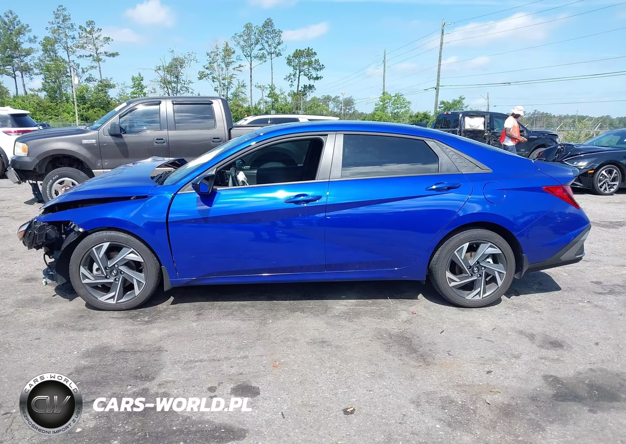 2025 Hyundai Elantra Sel Sport VIN:KMHLM4DG7SU031544 - 14