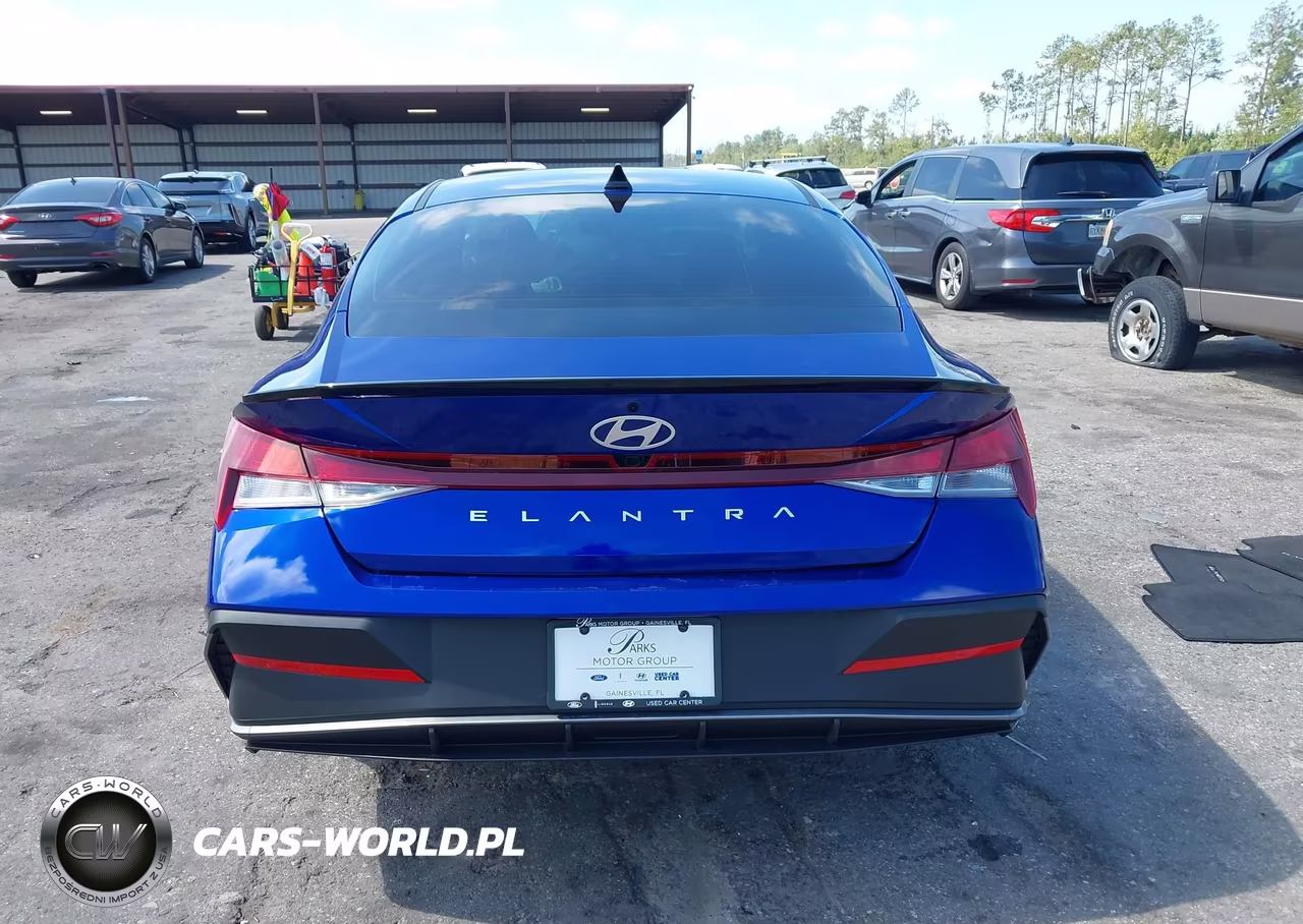 2025 Hyundai Elantra Sel Sport VIN:KMHLM4DG7SU031544 - 16