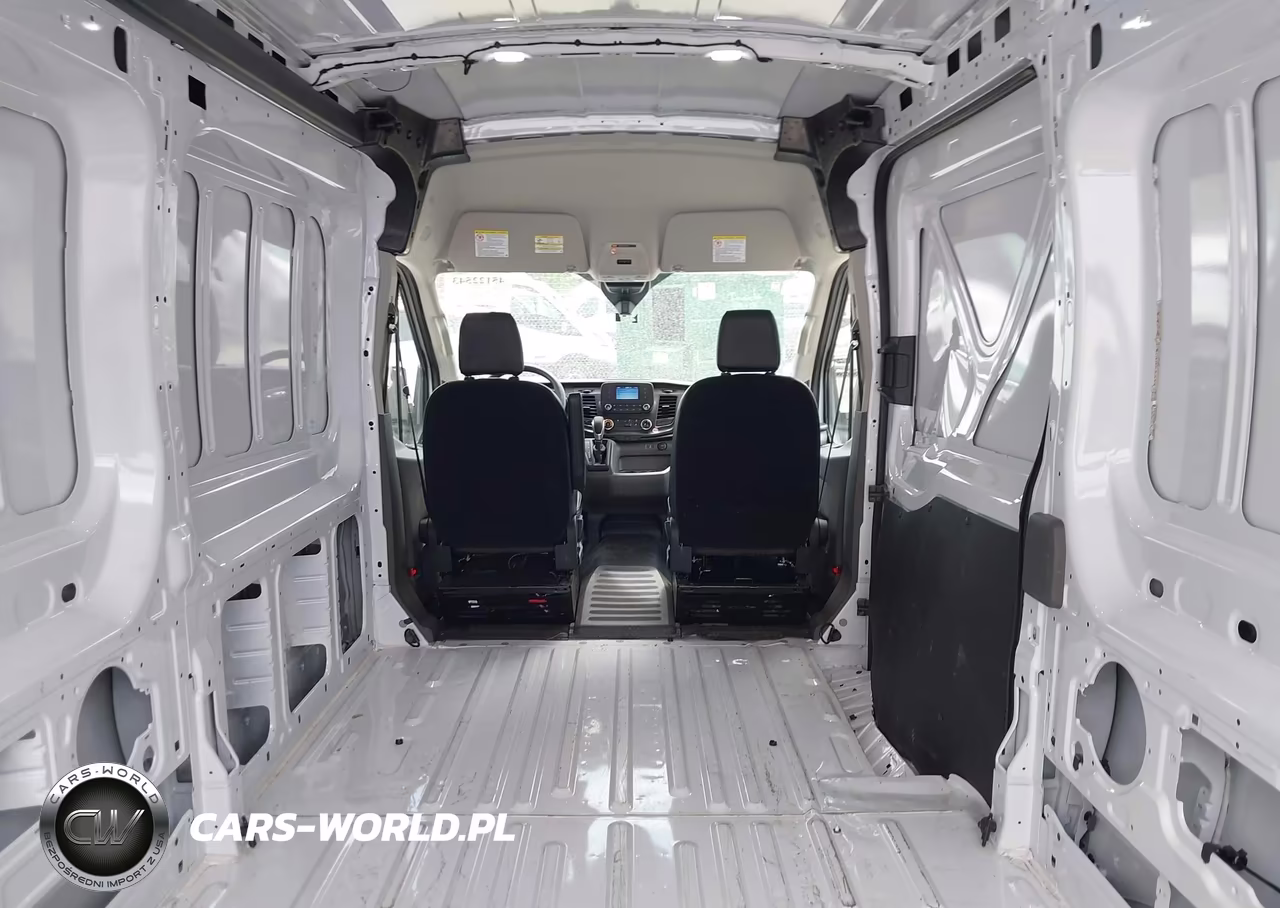 2025 Ford Transit-250 VIN:1FTBR1C89SKB19114 - 8
