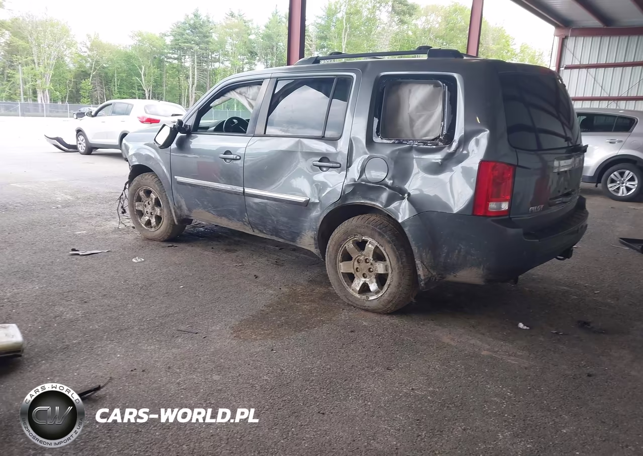 2010 Honda Pilot Touring VIN:5FNYF4H91AB036147 - 3