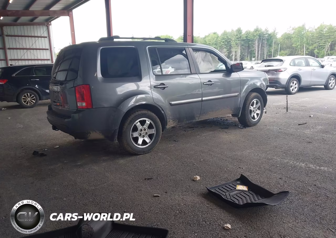 2010 Honda Pilot Touring VIN:5FNYF4H91AB036147 - 4