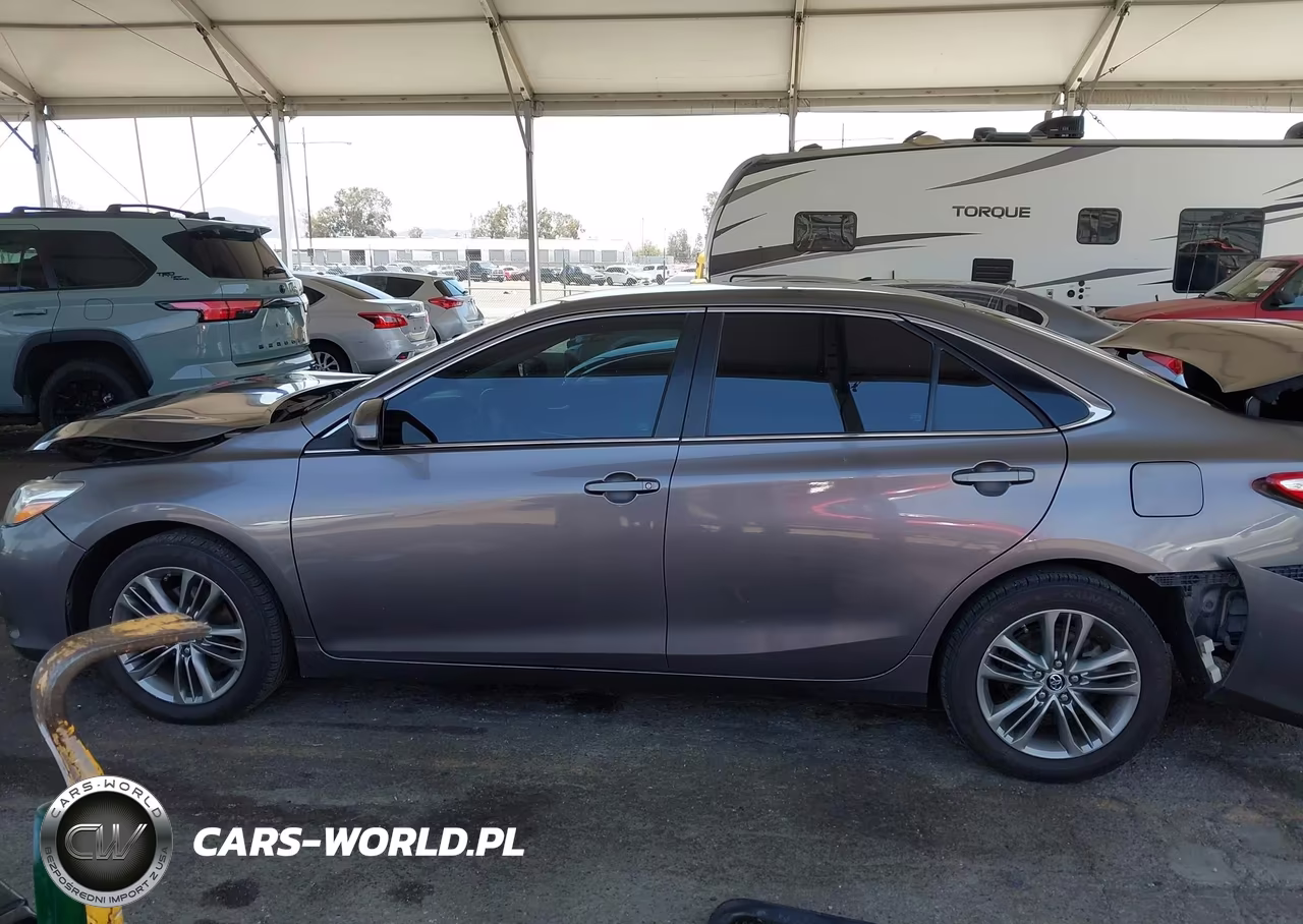 2015 Toyota Camry Se VIN:4T1BF1FK3FU983825 - 14