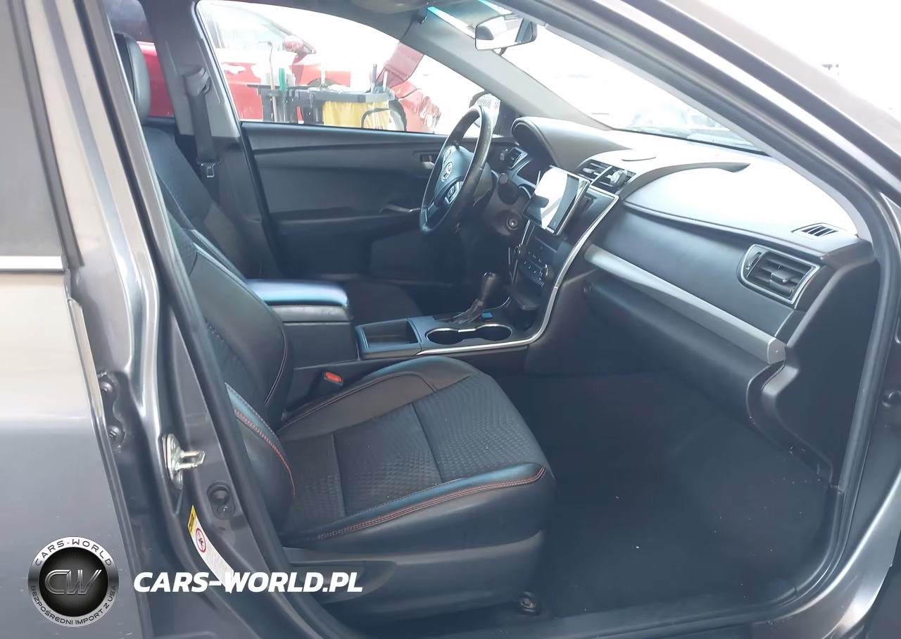 2015 Toyota Camry Se VIN:4T1BF1FK3FU983825 - 5