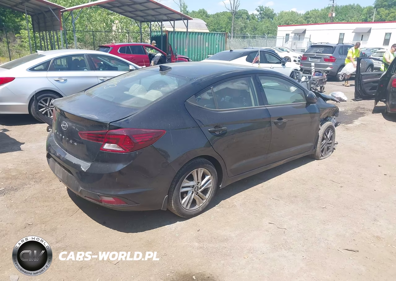 2020 Hyundai Elantra Value Edition VIN:5NPD84LF9LH624503 - 4
