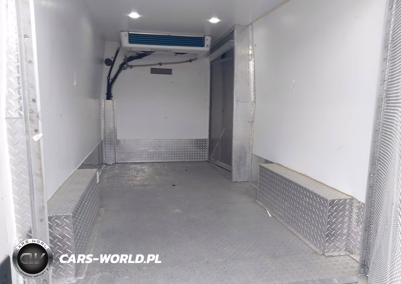 2018 Ford Transit-250 VIN:1FTYR2CG0JKB29374 - 8