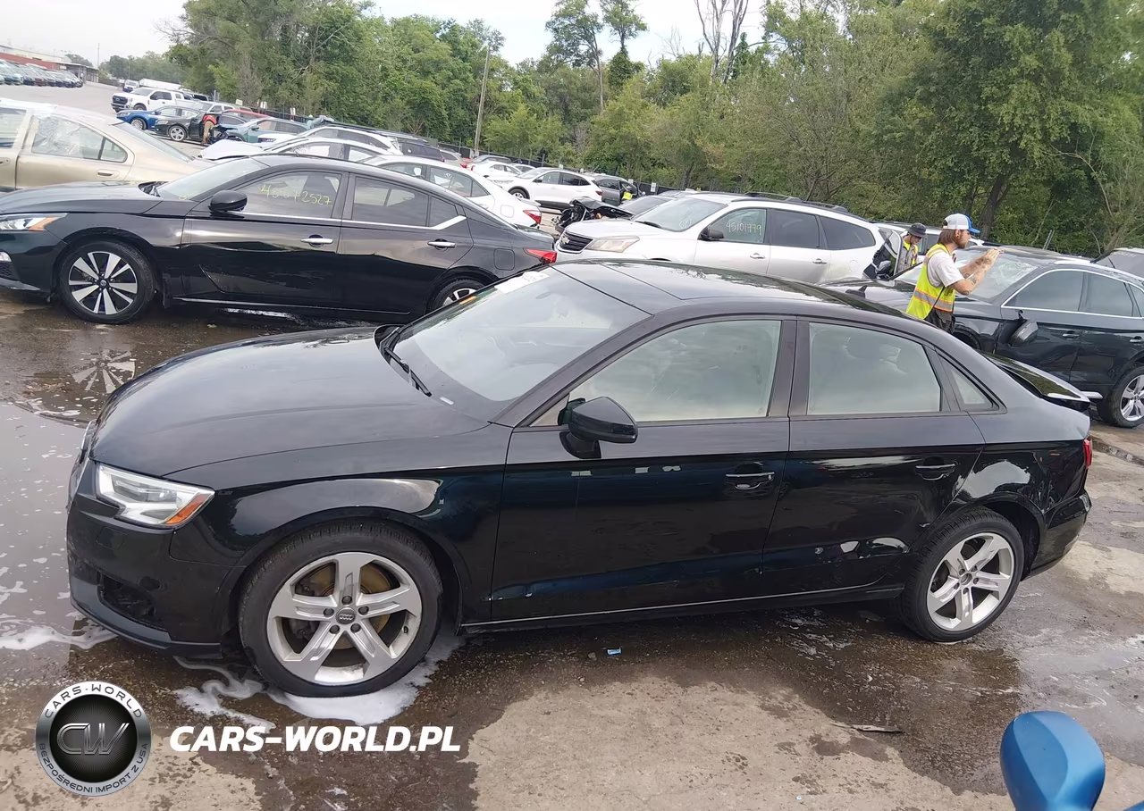 2018 Audi A3 2.0T Premium-2.0T Tech Premium VIN:WAUAUHFF6J1055385 - 14
