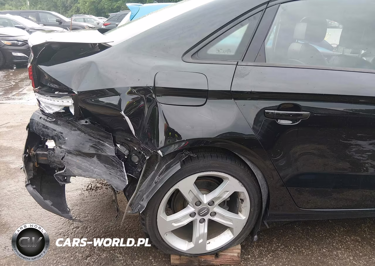 2018 Audi A3 2.0T Premium-2.0T Tech Premium VIN:WAUAUHFF6J1055385 - 6