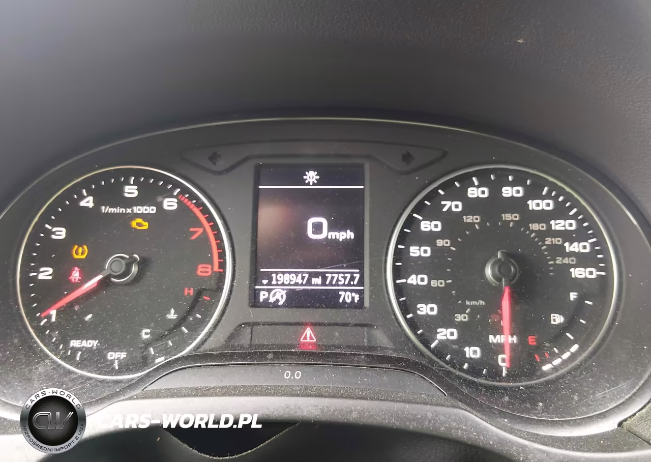 2018 Audi A3 2.0T Premium-2.0T Tech Premium VIN:WAUAUHFF6J1055385 - 7