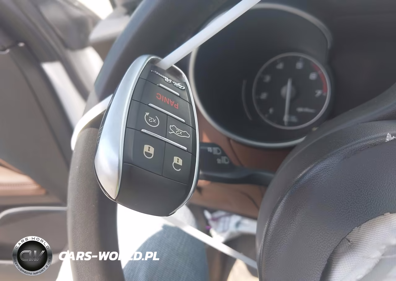 2018 Alfa Romeo Stelvio Awd VIN:ZASFAKAN8J7B83726 - 11