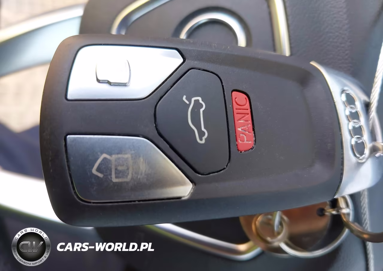 2018 Audi Q7 3.0T Premium VIN:WA1VAAF72JD020266 - 11