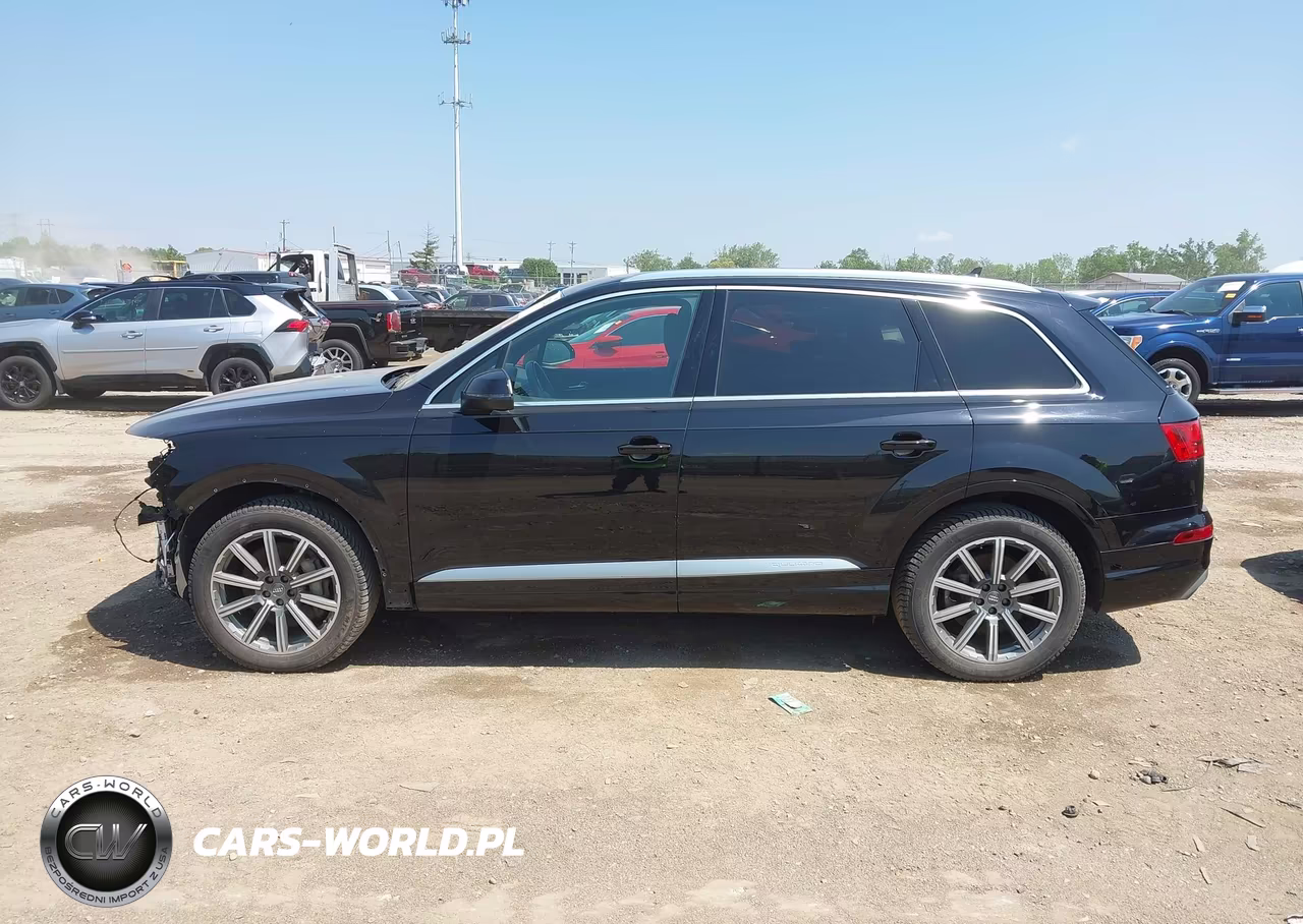 2018 Audi Q7 3.0T Premium VIN:WA1VAAF72JD020266 - 15
