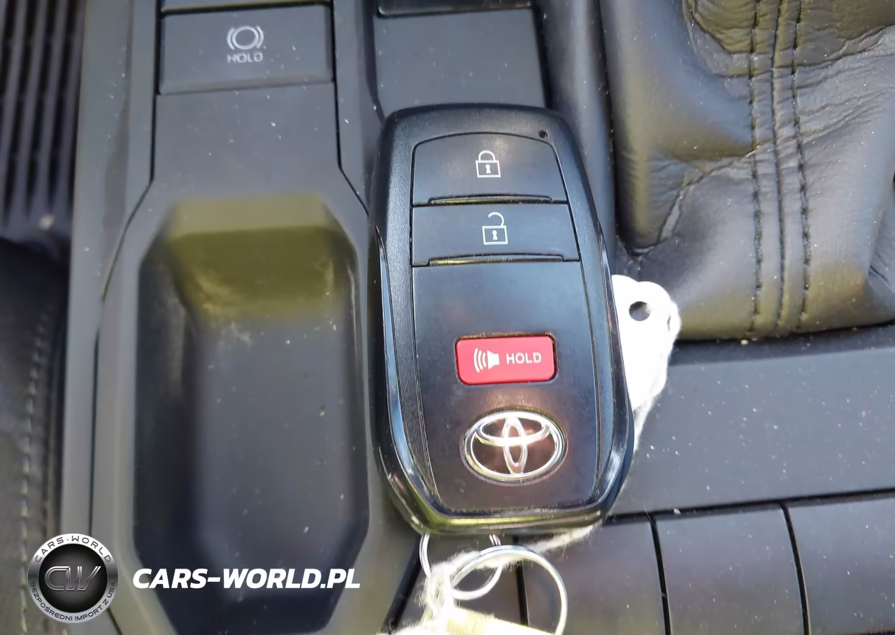 2025 Toyota Tacoma Sr VIN:3TYJDAHN0ST036483 - 11