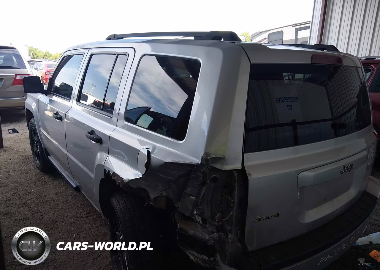 2007 Jeep Patriot Sport VIN:1J8FF28W67D396802 - 3