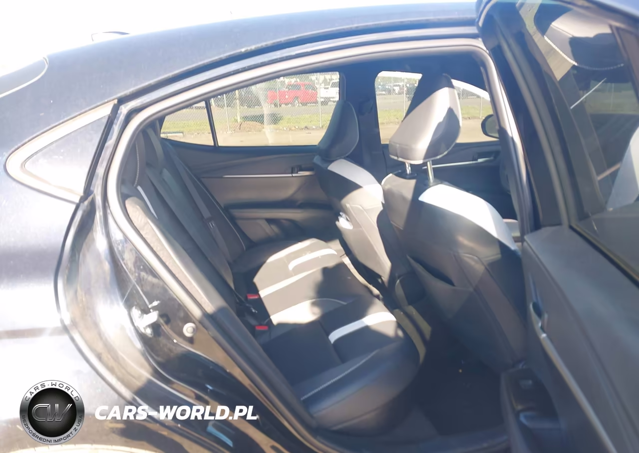 2025 Toyota Camry Se VIN:4T1DBADK1SU023887 - 8