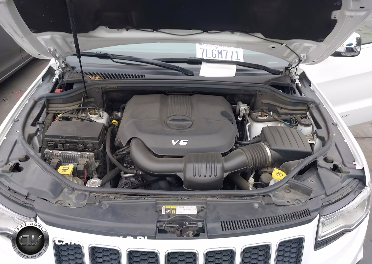 2015 Jeep Grand Cherokee Overland VIN:1C4RJFCG5FC783372 - 10