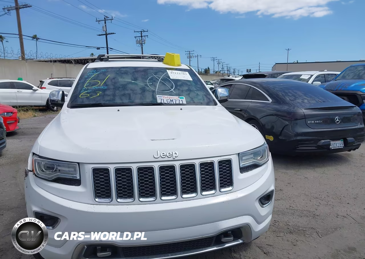 2015 Jeep Grand Cherokee Overland VIN:1C4RJFCG5FC783372 - 13