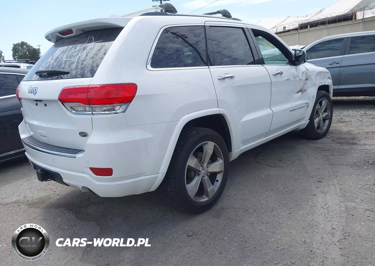 2015 Jeep Grand Cherokee Overland VIN:1C4RJFCG5FC783372 - 4