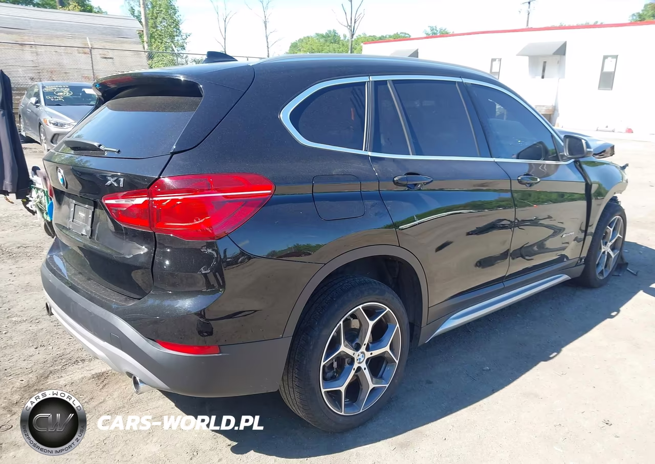 2017 BMW X1 xDrive28I VIN:WBXHT3Z34H4A53545 - 4