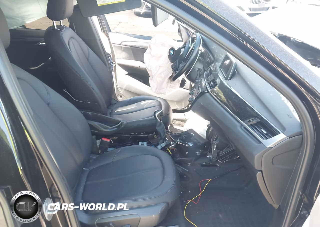 2017 BMW X1 xDrive28I VIN:WBXHT3Z34H4A53545 - 5