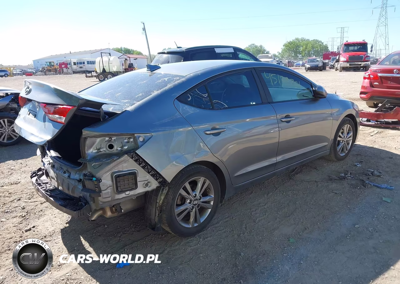 2018 Hyundai Elantra Sel VIN:KMHD84LF5JU585617 - 4