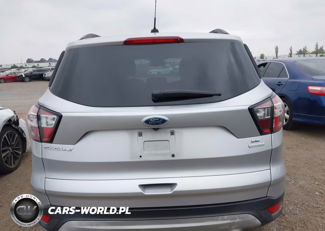 2018 Ford Escape Se VIN:1FMCU0GD9JUC90920 - 17