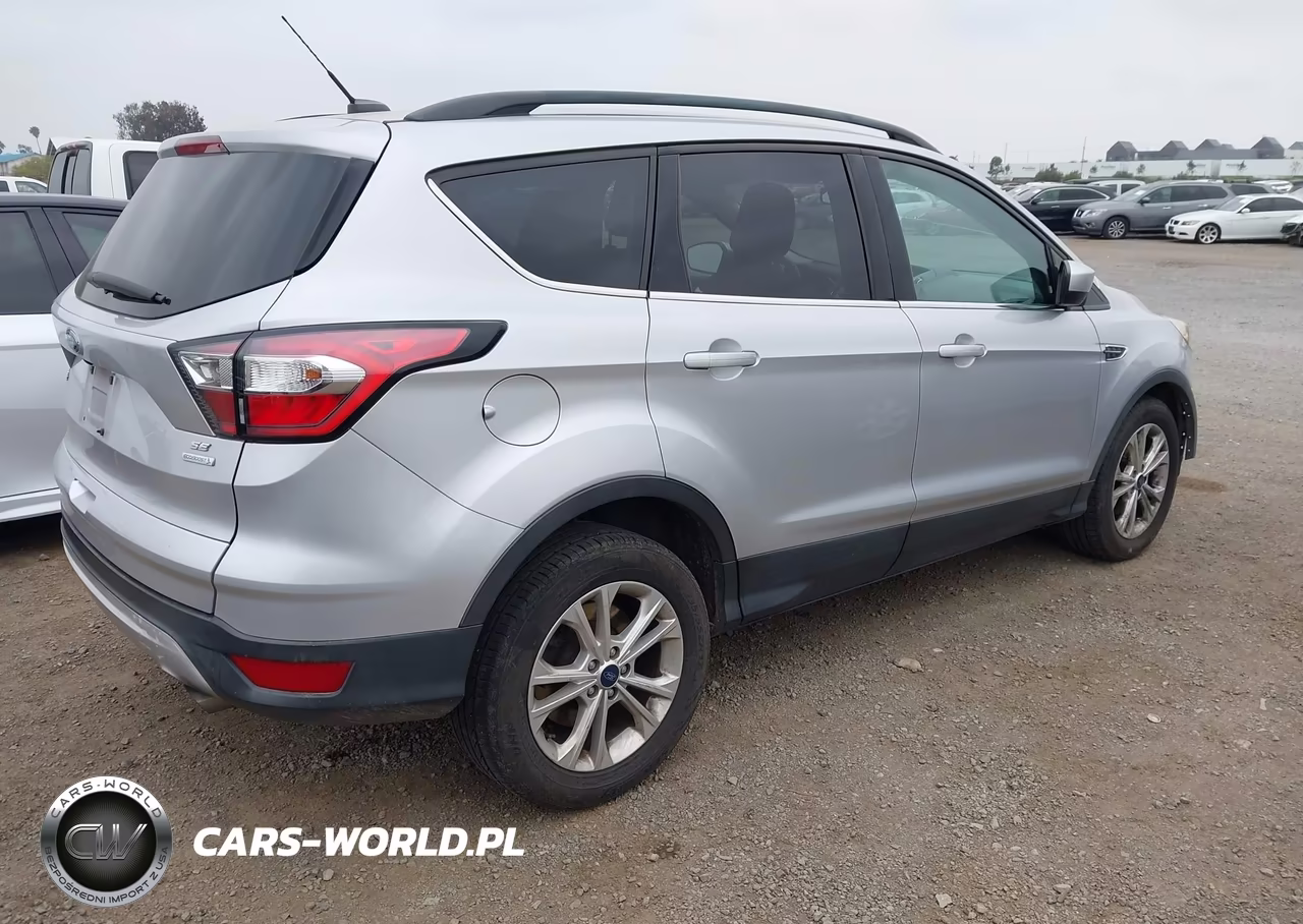 2018 Ford Escape Se VIN:1FMCU0GD9JUC90920 - 4