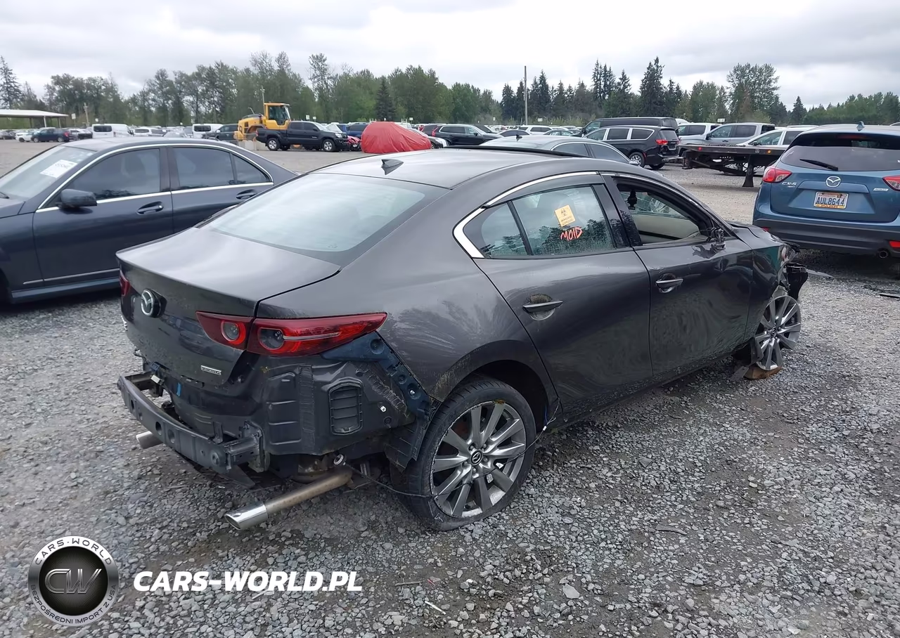2020 Mazda Mazda3 Premium Package VIN:3MZBPBEM1LM118245 - 4