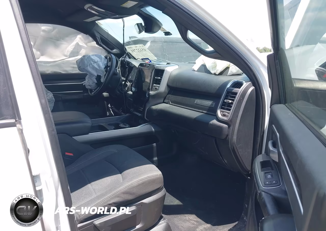 2024 Ram 3500 VIN:3C63RRHLXRG231722 - 5