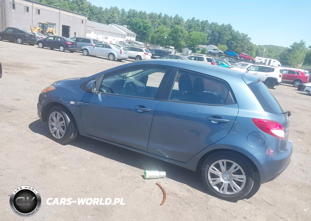 2014 Mazda Mazda2 Sport VIN:JM1DE1KZ0E0181354 - 3