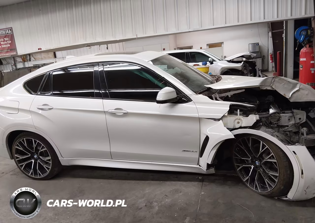 2015 BMW X6 xDrive35I VIN:5UXKU2C51F0N77238 - 12