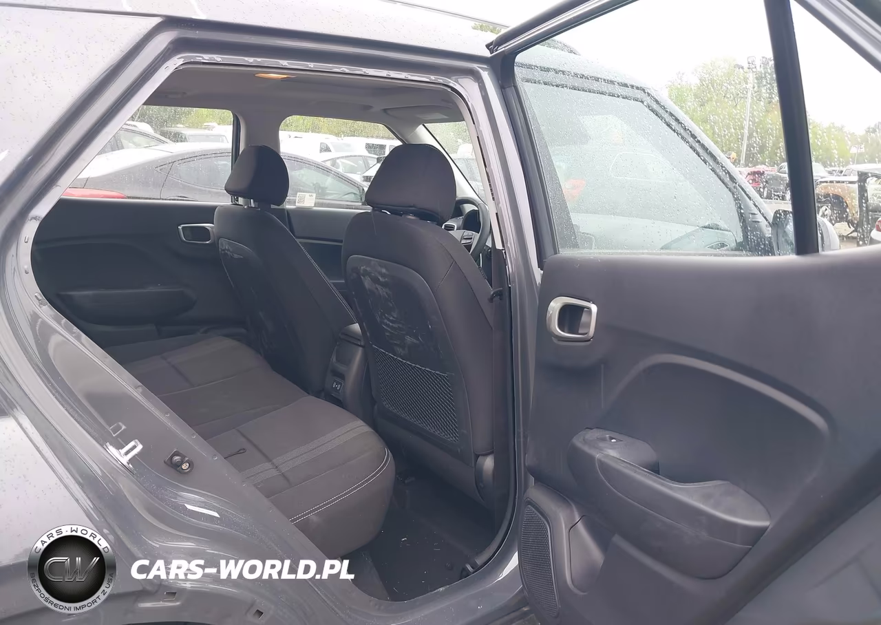 2026 Hyundai Venue Sel VIN:KMHRC8A32TU419174 - 8