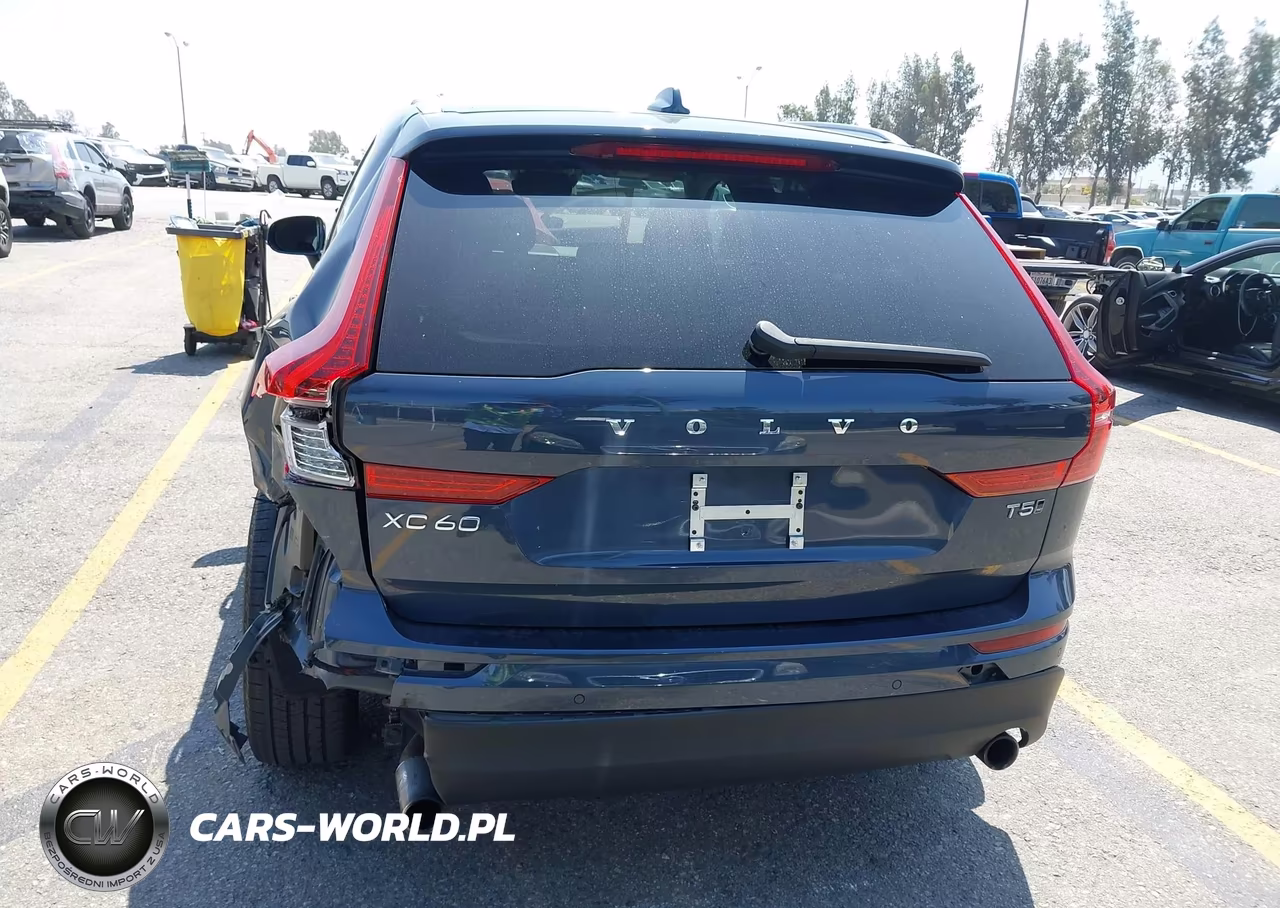 2020 Volvo Xc60 T5 Momentum VIN:YV4102RK2L1564880 - 16