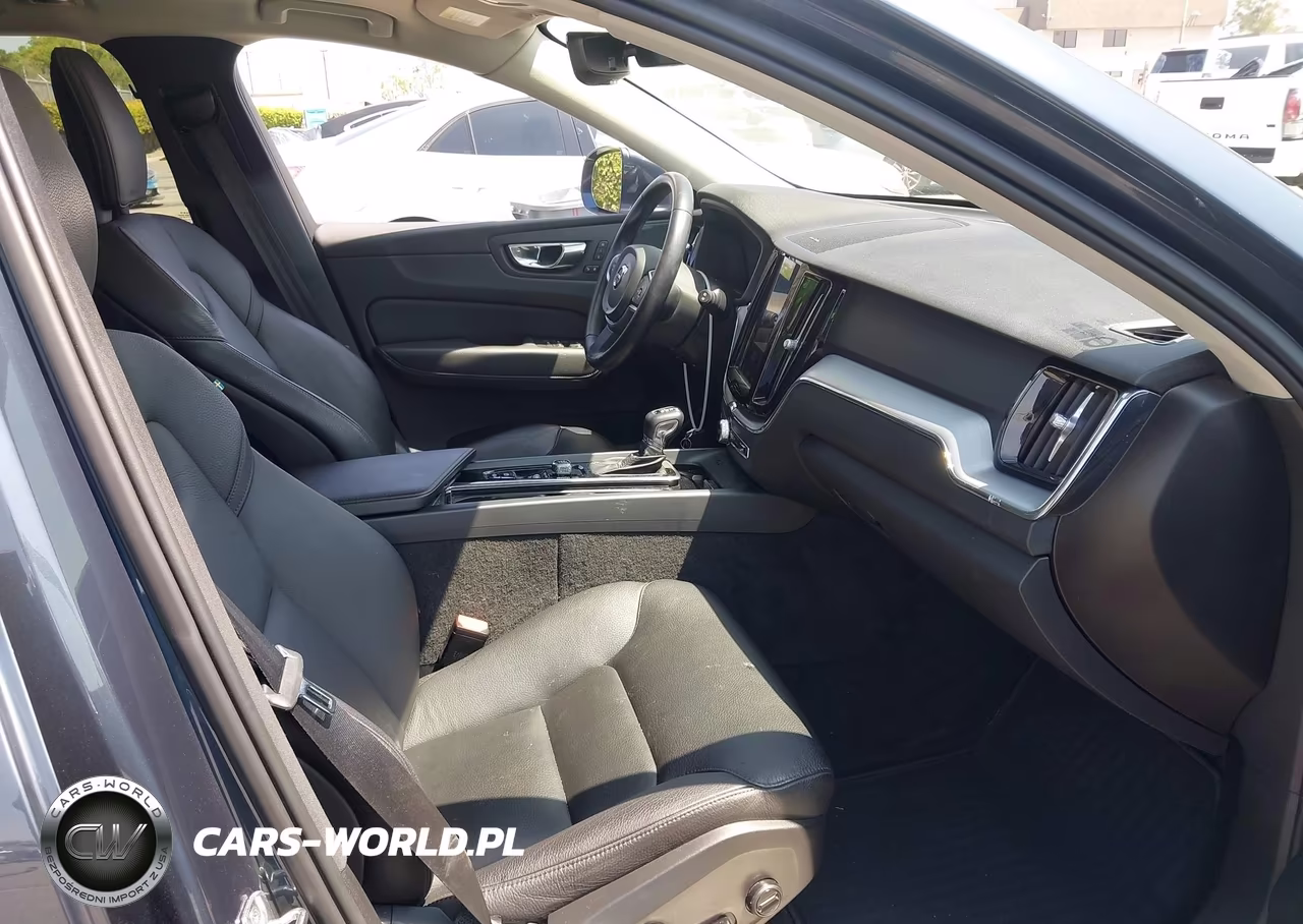 2020 Volvo Xc60 T5 Momentum VIN:YV4102RK2L1564880 - 5
