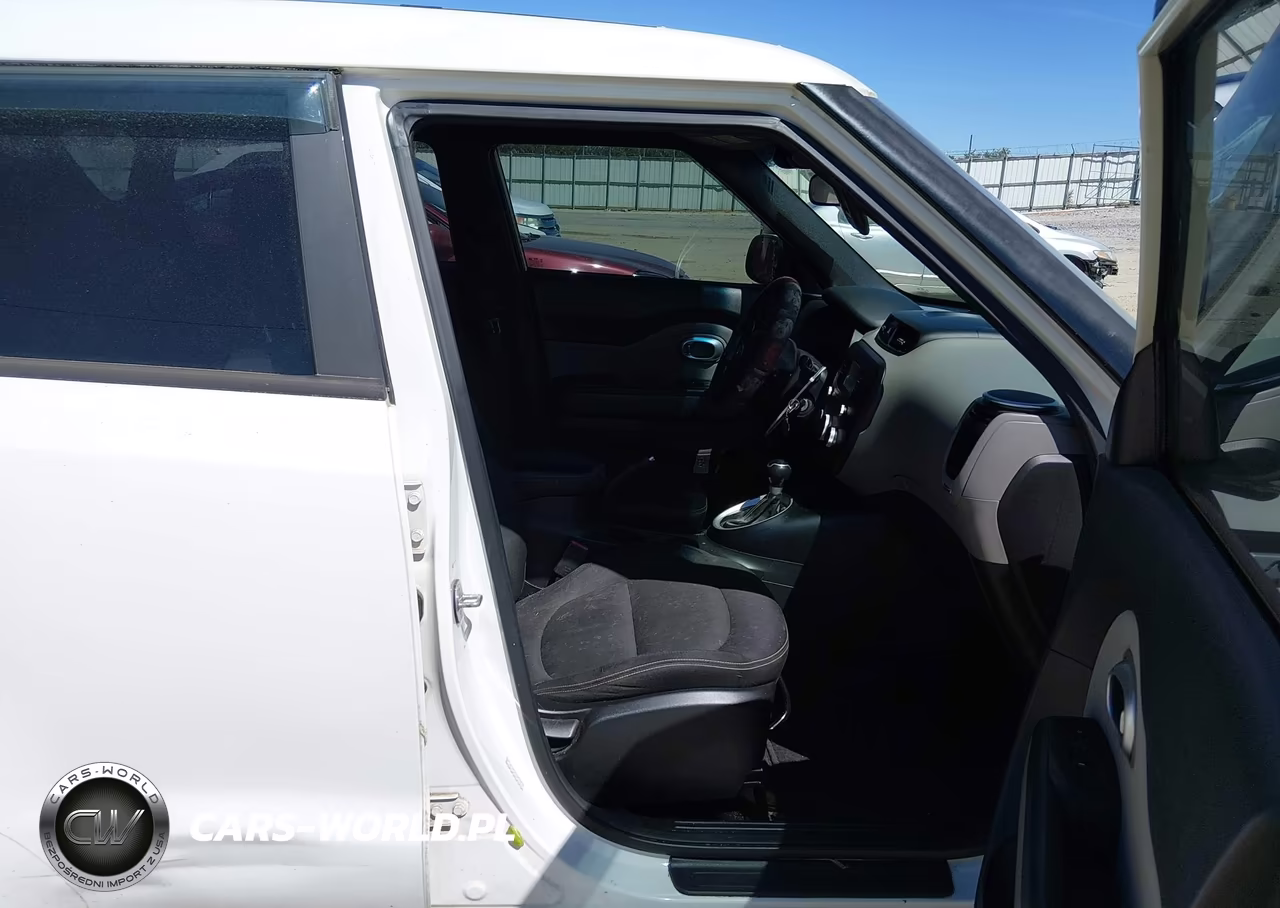 2016 Kia Soul + VIN:KNDJP3A5XG7367856 - 5
