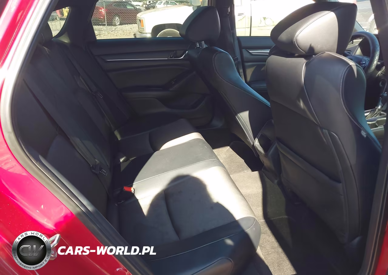 2018 Honda Accord Sport VIN:1HGCV1F33JA019175 - 8