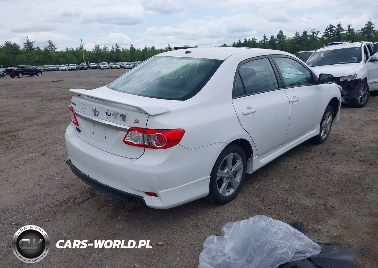 2012 Toyota Corolla S VIN:2T1BU4EE2CC811690 - 4