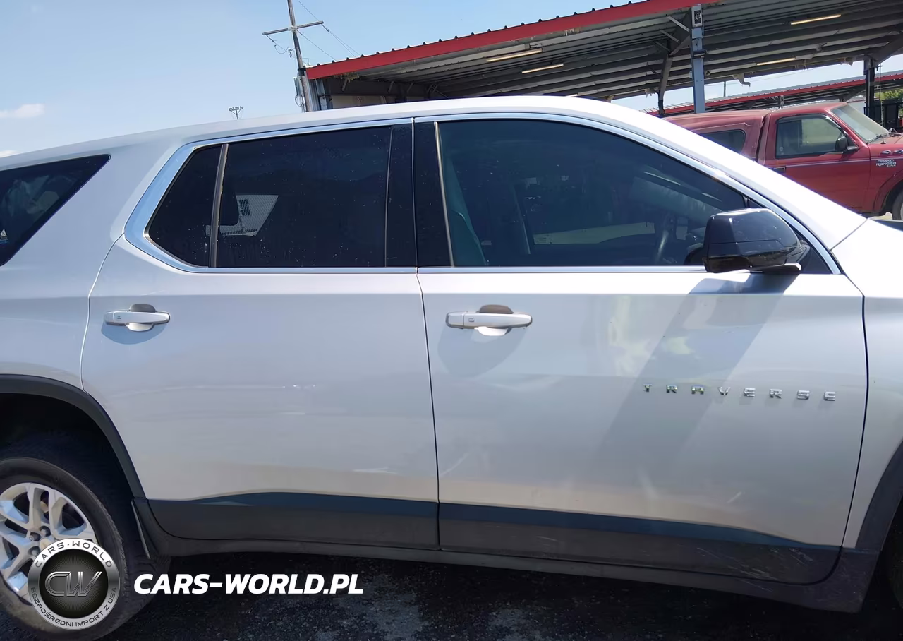 2019 Chevrolet Traverse Ls VIN:1GNERFKW4KJ296399 - 14