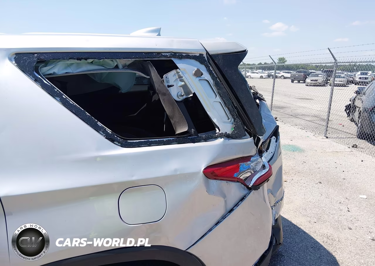 2019 Chevrolet Traverse Ls VIN:1GNERFKW4KJ296399 - 6