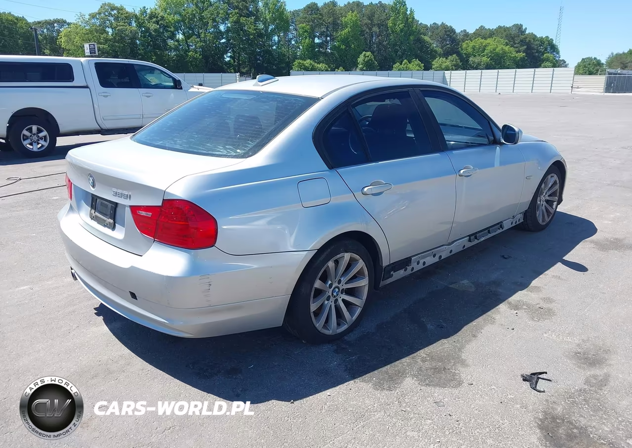 2011 BMW 328I VIN:WBAPH7C50BA802422 - 4