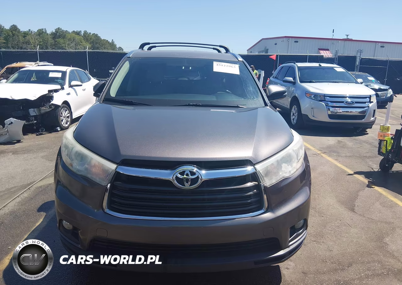2015 Toyota Highlander Xle V6 VIN:5TDKKRFH8FS048470 - 13