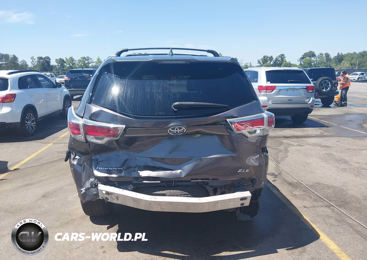 2015 Toyota Highlander Xle V6 VIN:5TDKKRFH8FS048470 - 17