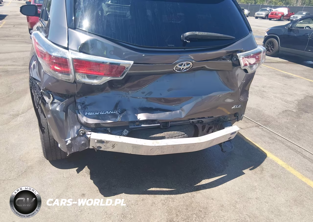 2015 Toyota Highlander Xle V6 VIN:5TDKKRFH8FS048470 - 6