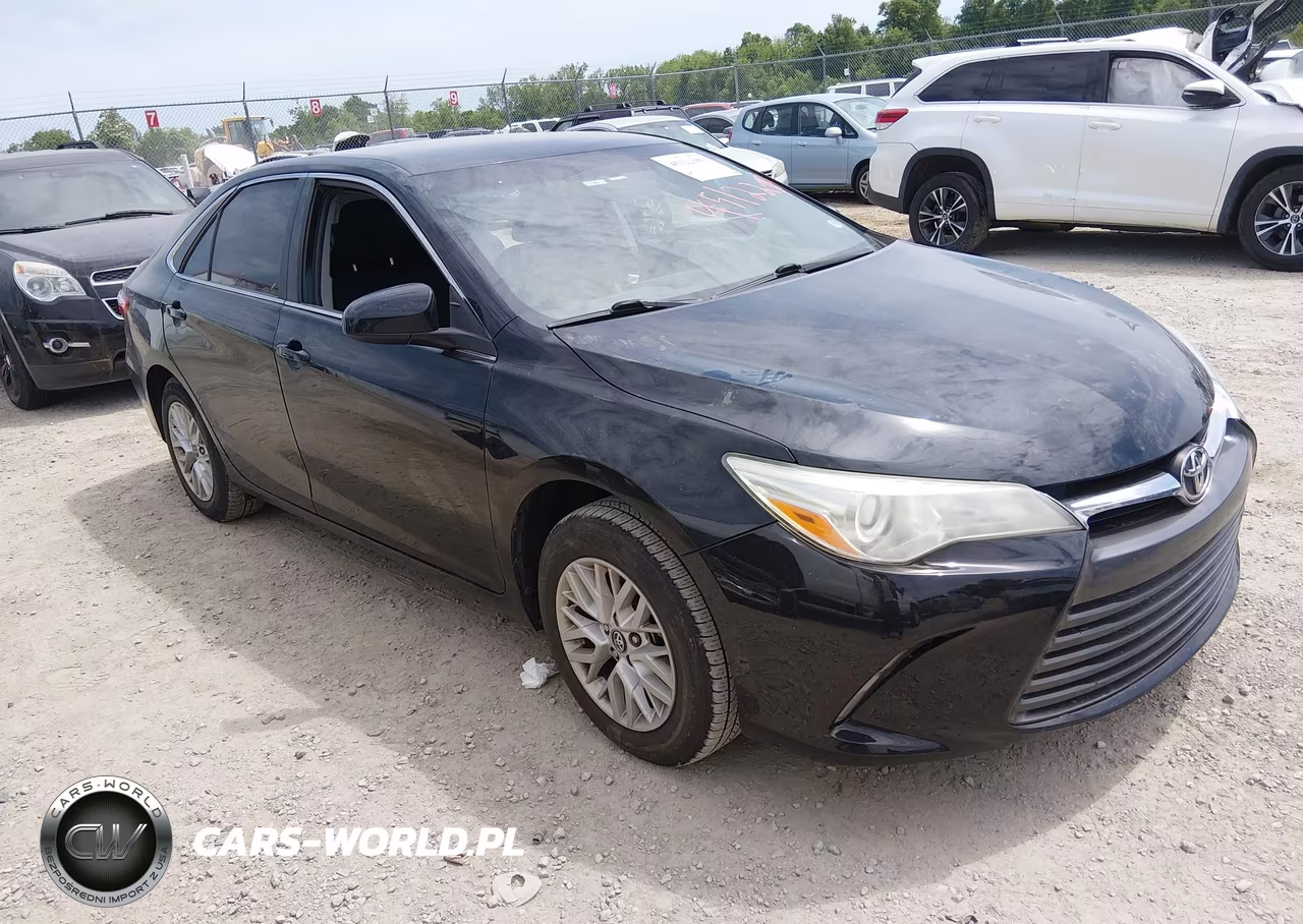 2017 Toyota Camry Le – zdjęcie 1 z 16