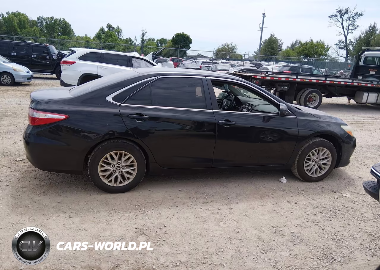 2017 Toyota Camry Le VIN:4T1BF1FK4HU342122 - 13