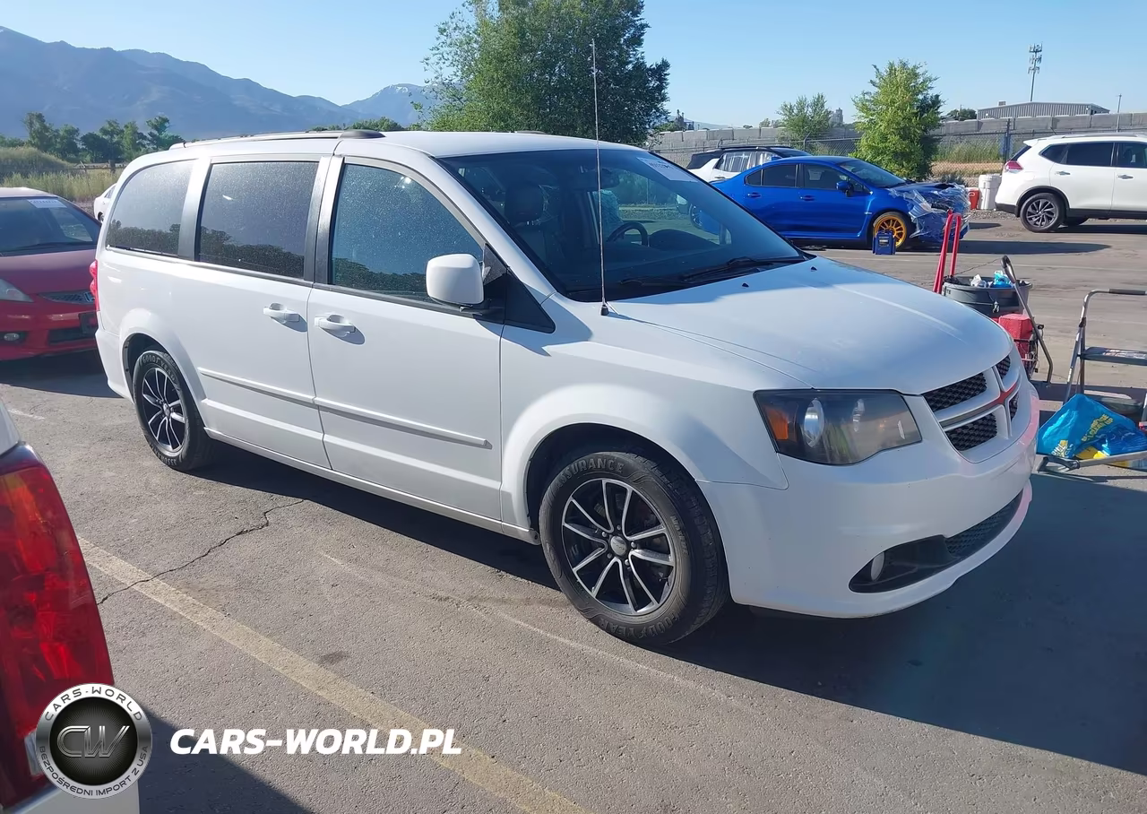 Główne zdjęcie 2015 Dodge Grand Caravan R-T