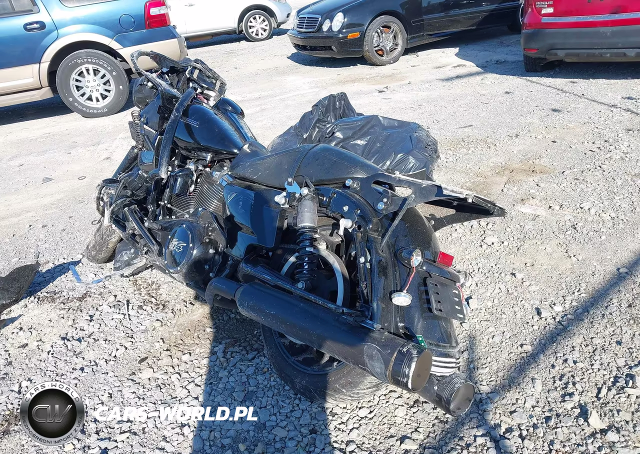2019 Harley-Davidson Fltrxs VIN:1HD1KTP10KB662620 - 3