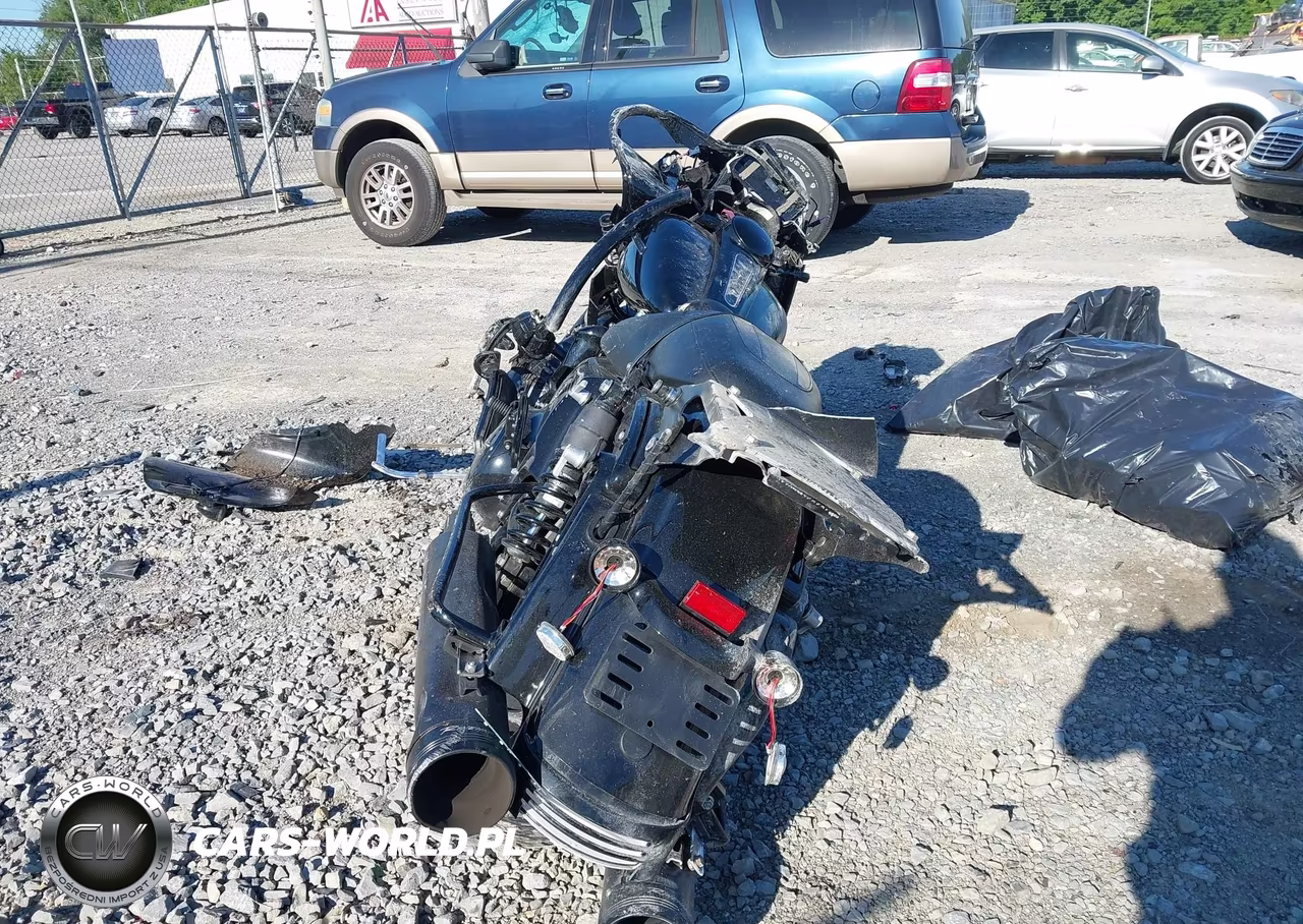 2019 Harley-Davidson Fltrxs VIN:1HD1KTP10KB662620 - 6